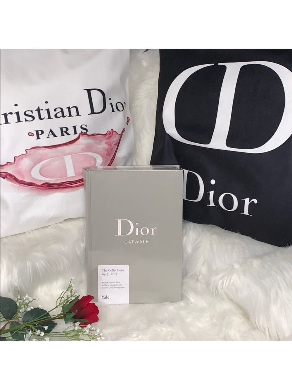 CHRISTIAN DIOR CATWALK HARDCOVER FASHION RUNWAY COFFEE DESIGNER BOOK